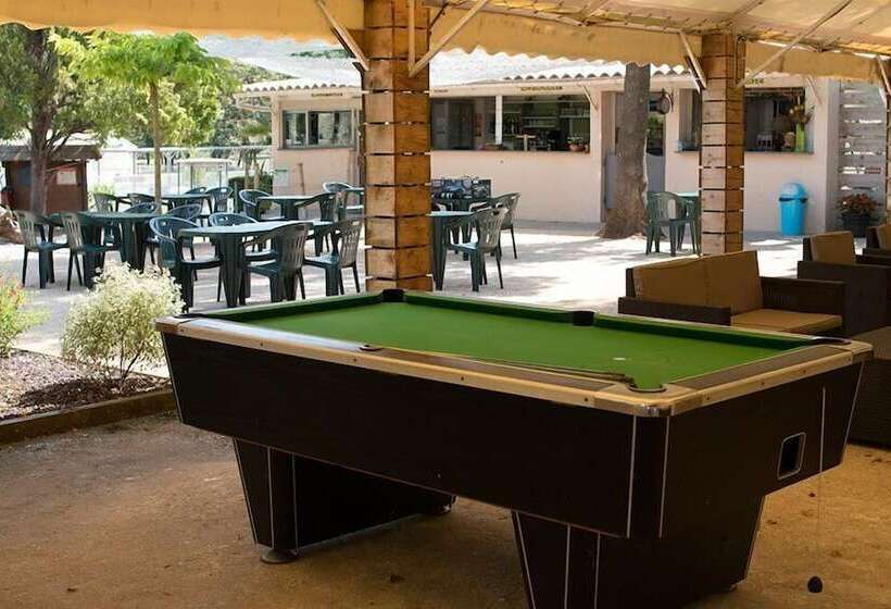 ホテル Camping Le Mas Des Chenes