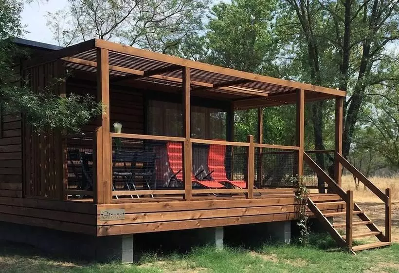 Hotelli Camping Le Mas Des Chenes