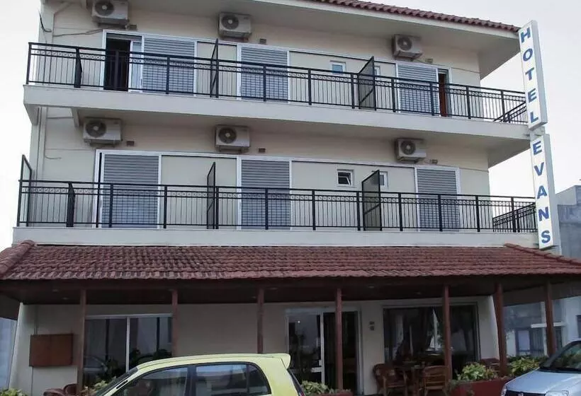 ホテル Evans