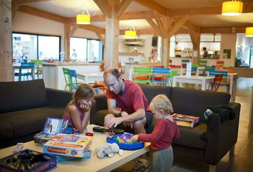 Hotelli Huttopia Les Chateaux