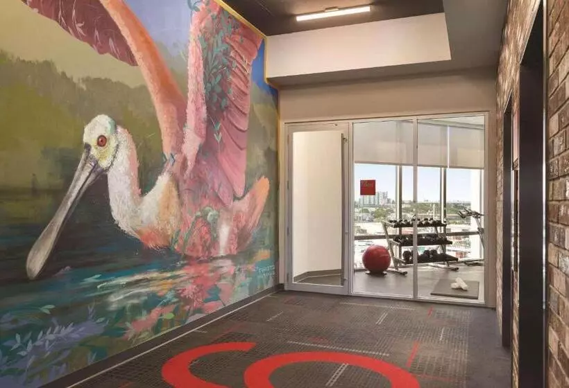 Kompose Boutique Hotel Miami Airport