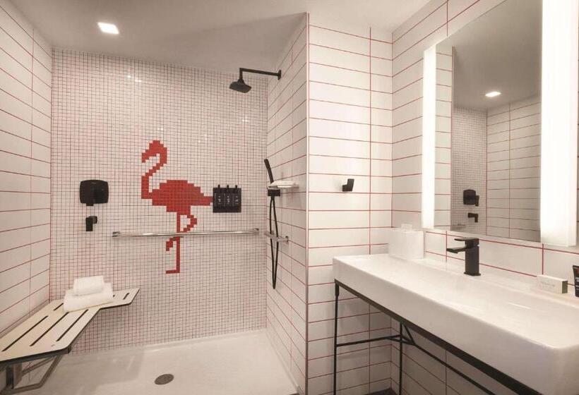 Kompose Boutique Hotel Miami Airport