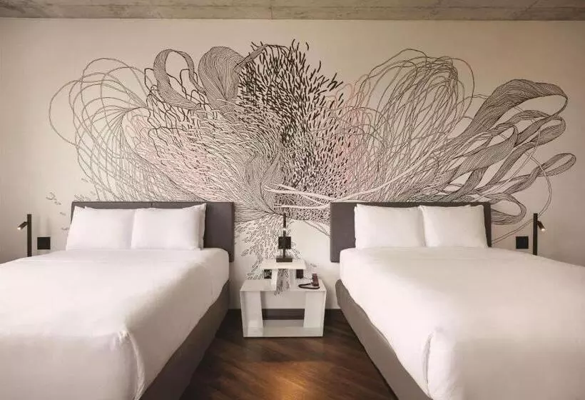 Kompose Boutique Hotel Miami Airport