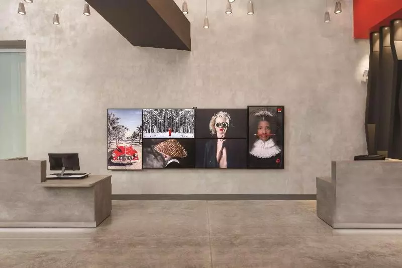 Kompose Boutique Hotel Miami Airport