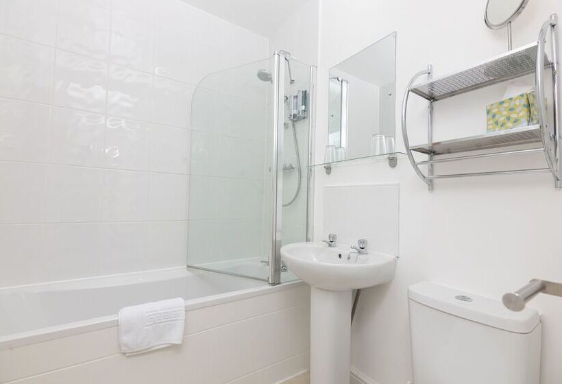 Salt Lane Apartments