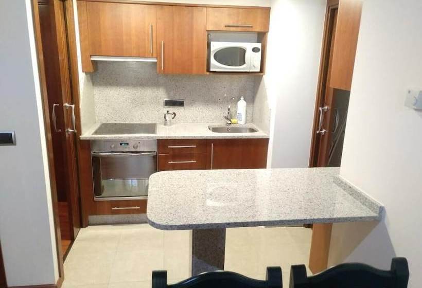 Apartamentos Turísticos Javier Lugo