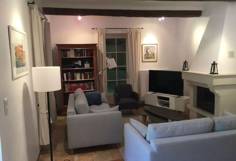 Bastide Casa Mira Au Domaine D  Esclatesang, 5 Ha, Apt, Parc Du Luberon