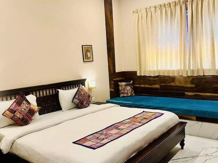 هتل Kankariya Heritage