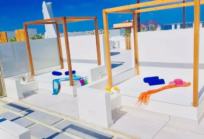 Hotelli Vacanzy Urban Boutique Adults Only