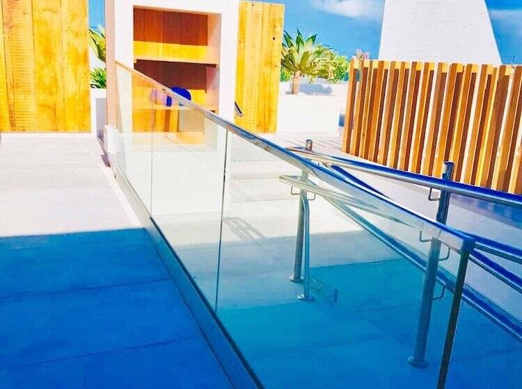 فندق Vacanzy Urban Boutique Adults Only