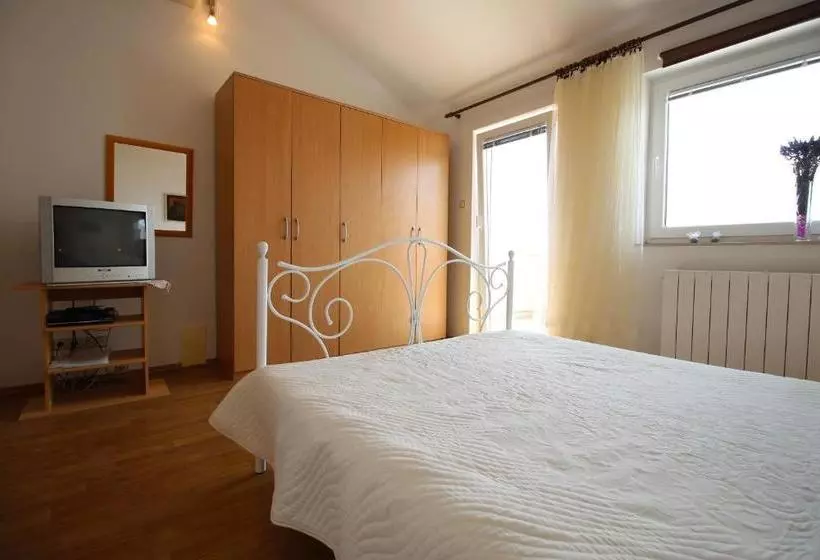 Apartments Ivona 6