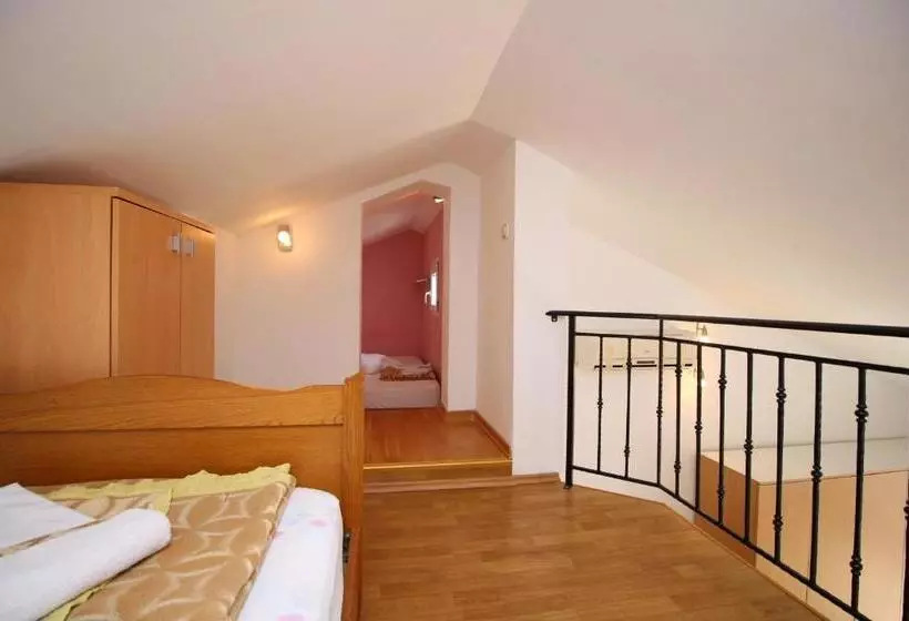 Apartments Ivona 6