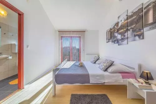 Apartments Julija In Vodice