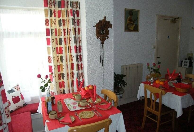 Bed and Breakfast El Tabora Guest House