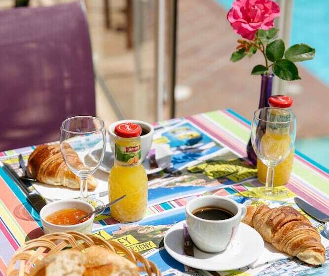 فندق Camping Saint Michel