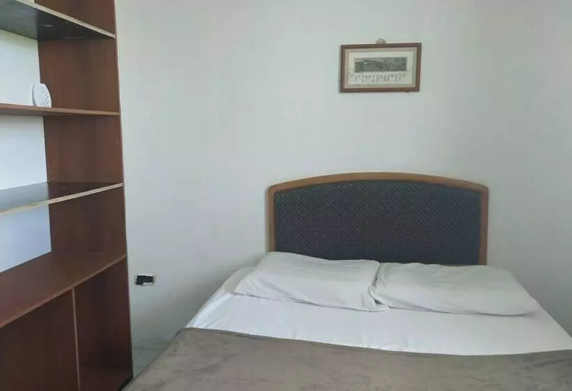 Lorilynns Hotel Tinian