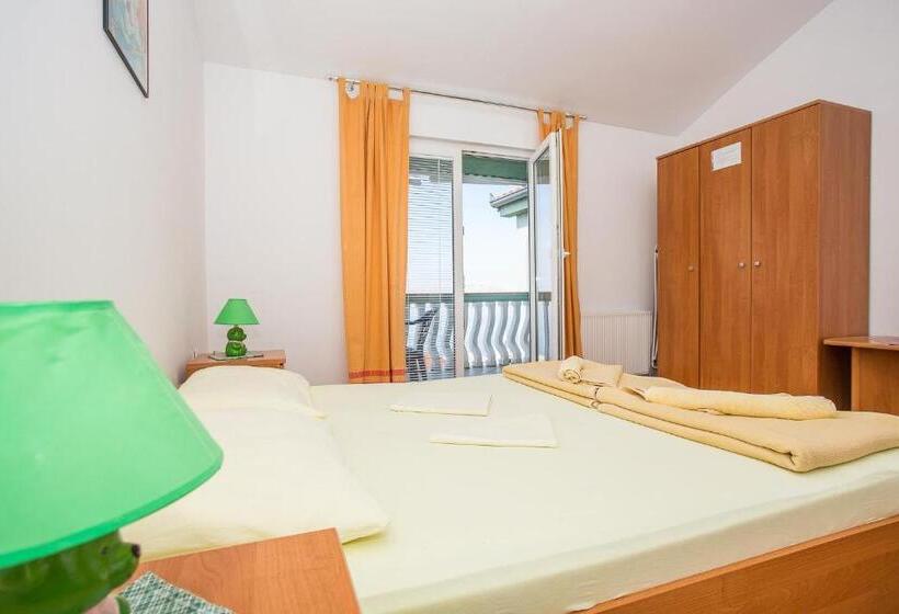 펜션 Apartments Bionda