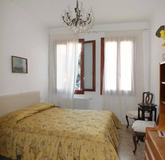 هتل B&b Exclusive