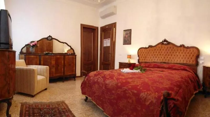 هتل B&b Exclusive