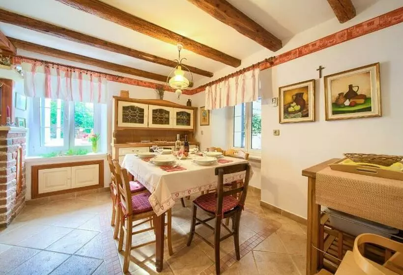 House Maria