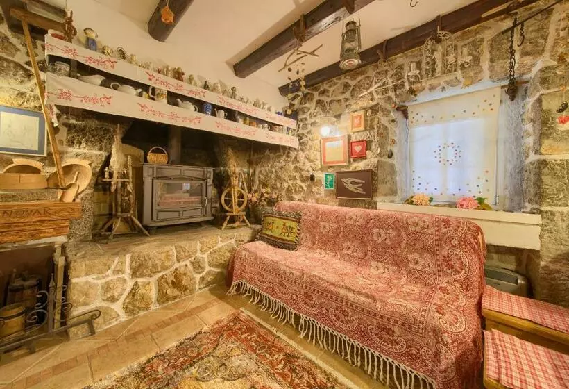 House Maria