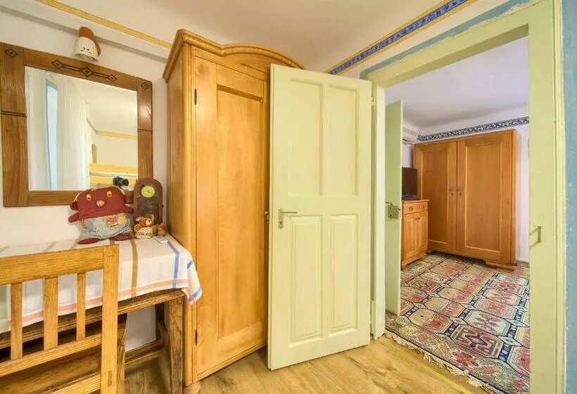 House Maria