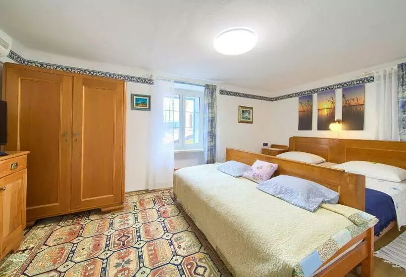 House Maria