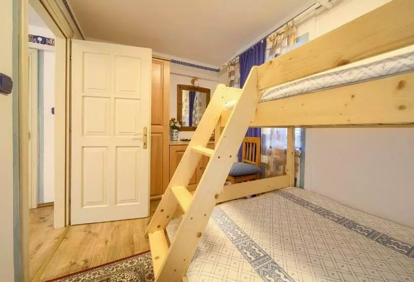 House Maria