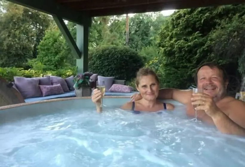 L Ourserie Bed & Breakfast