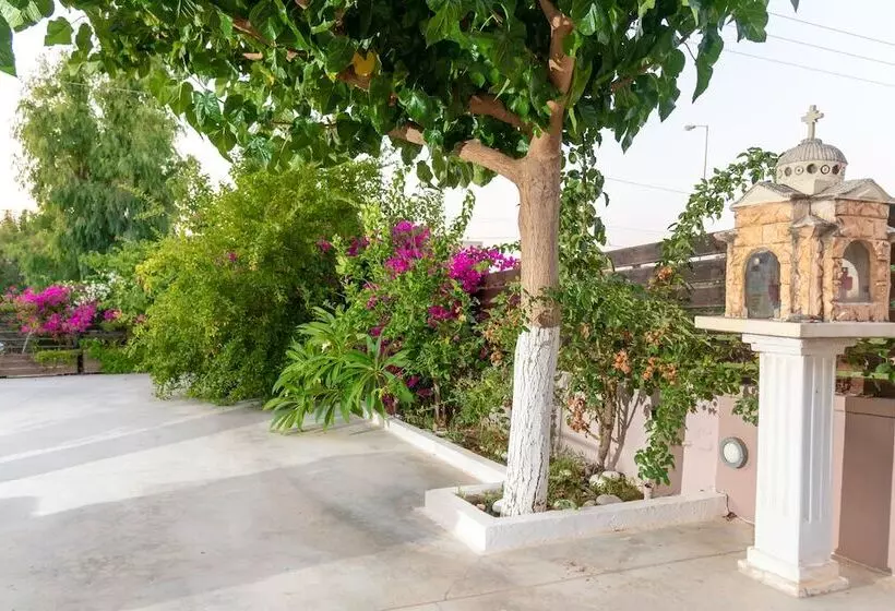 Luxury Suites In Stavromenos