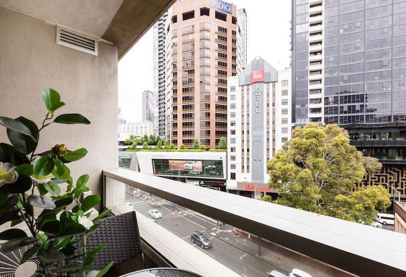 Sandra, 1bdr Carlton Apartment