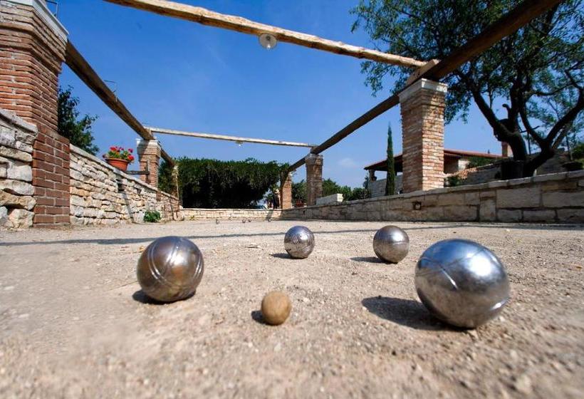 בית מלון כפרי Baladur