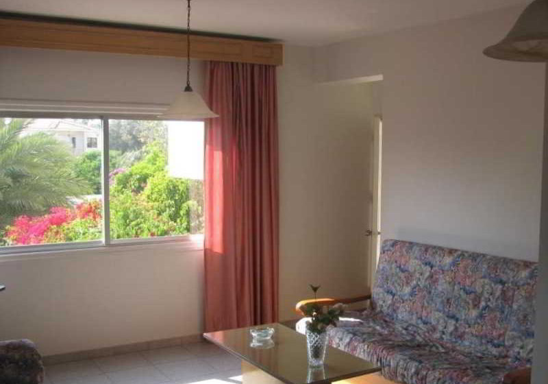 هتل روستایی Tsialis Hotel Apartments