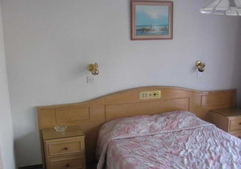 هتل روستایی Tsialis Hotel Apartments