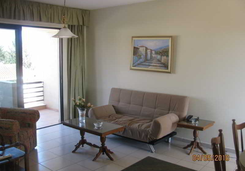 هتل روستایی Tsialis Hotel Apartments