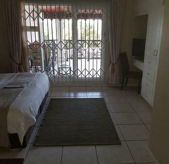 فندق Ingwe Manor Guesthouse