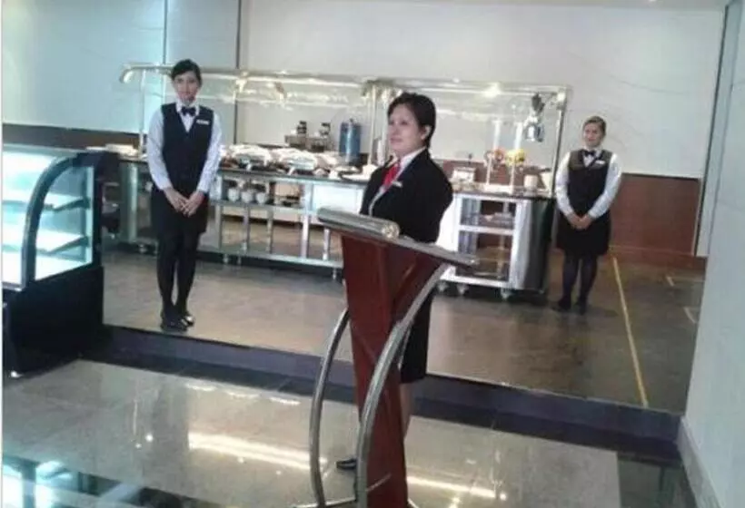 ホテル Seri Simanggang