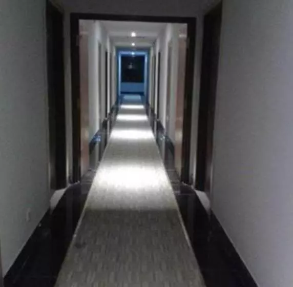 ホテル Seri Simanggang