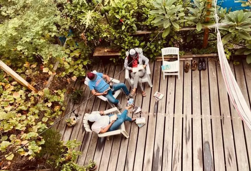 ベッドアンドブレックファースト Elysium