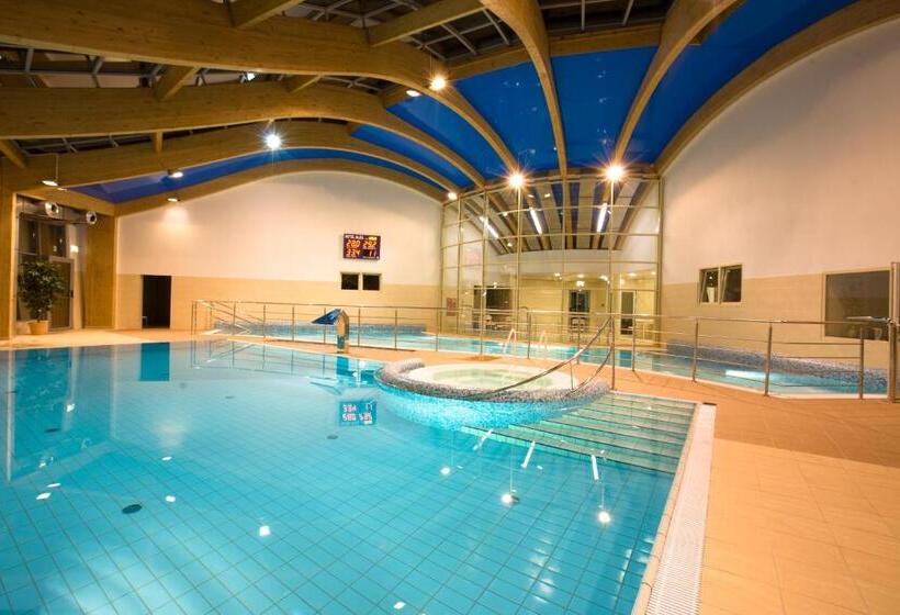 בית מלון כפרי Alga Baltic Resort