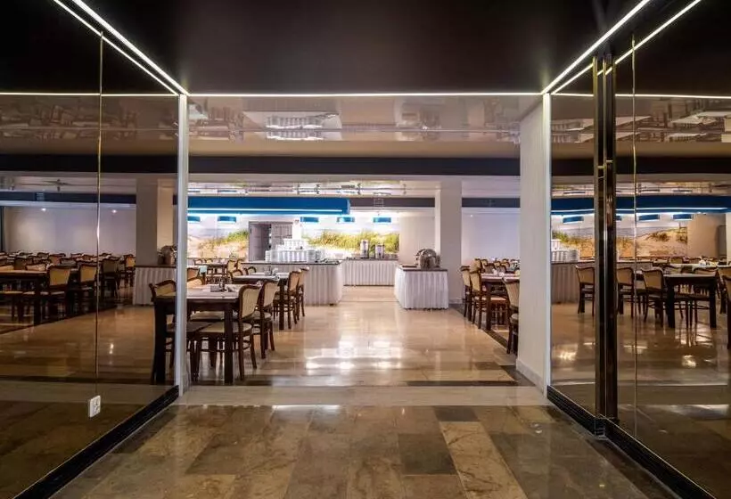 Hotelli Alga Baltic Resort