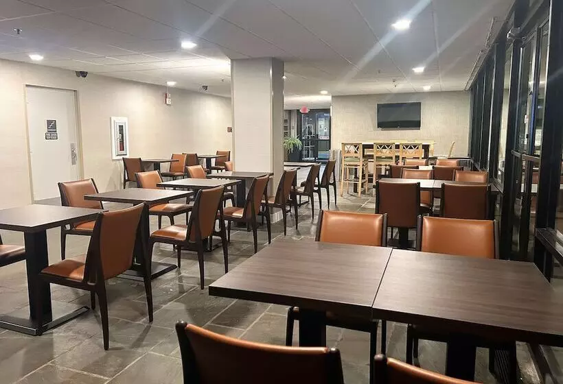 هتل Best Western Laurel