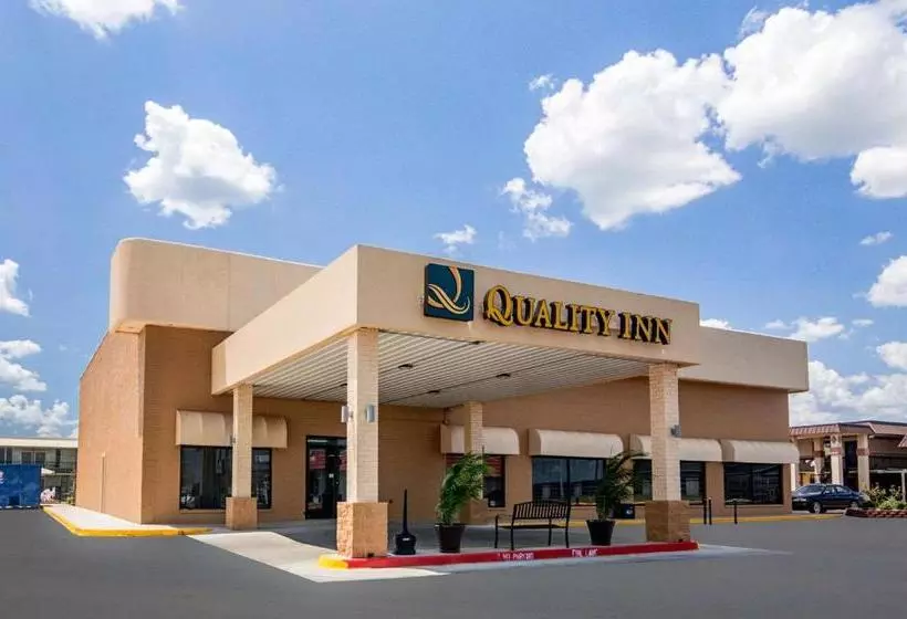 호텔 Quality Inn Shawnee I40
