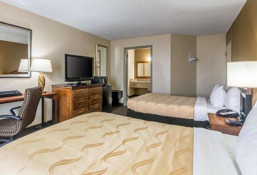 Szálloda Quality Inn Shawnee I40