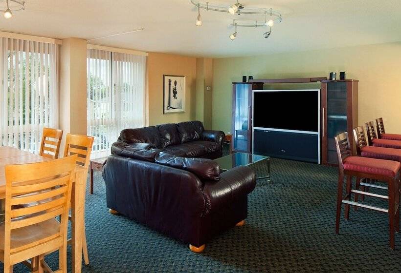 فندق Doubletree By Hilton New York Jfk Airport