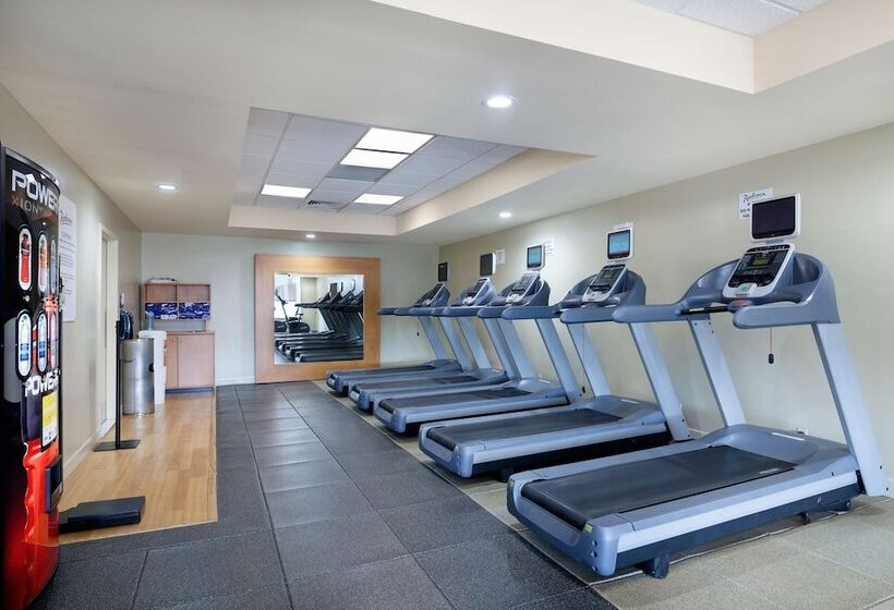 فندق Doubletree By Hilton New York Jfk Airport