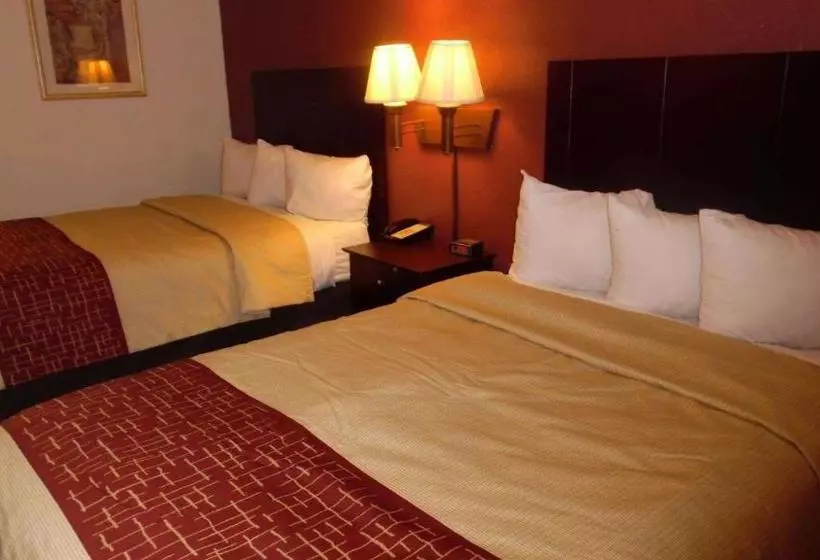 בית מלון כפרי Red Roof Inn & Suites Oklahoma City Southwest