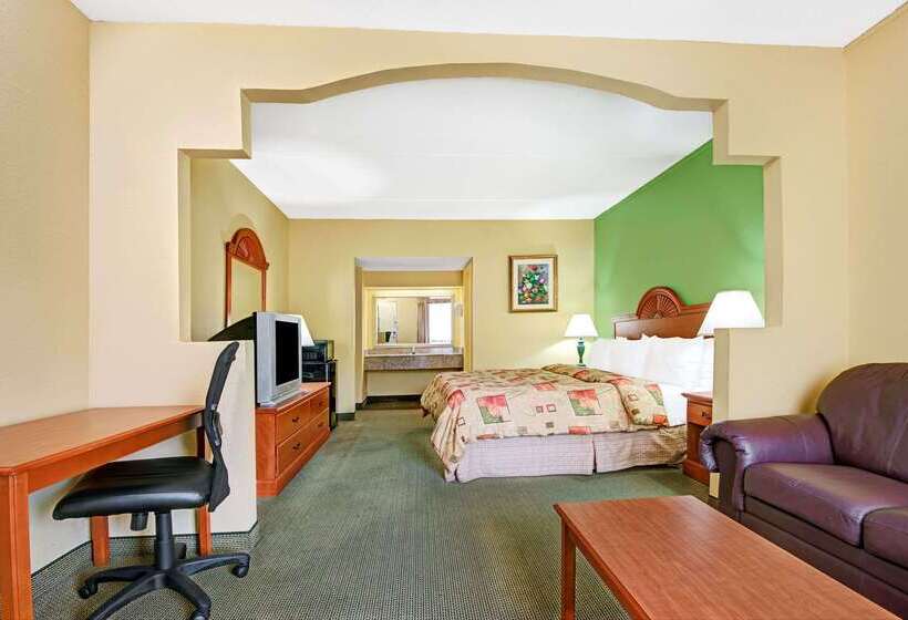 فندق Super 8 By Wyndham Nashville Near Downtown / I40