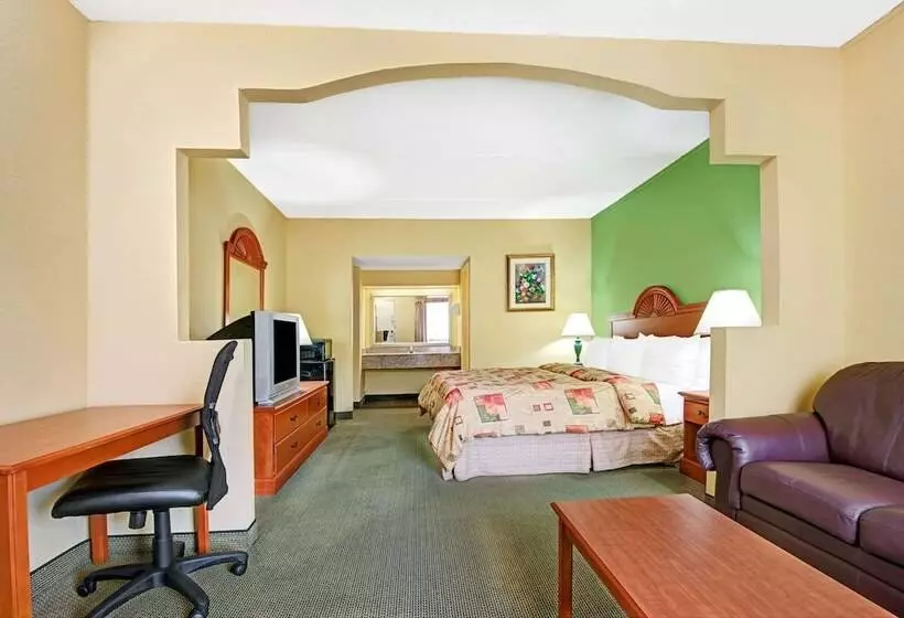 هتل Super 8 By Wyndham Nashville Near Downtown / I40