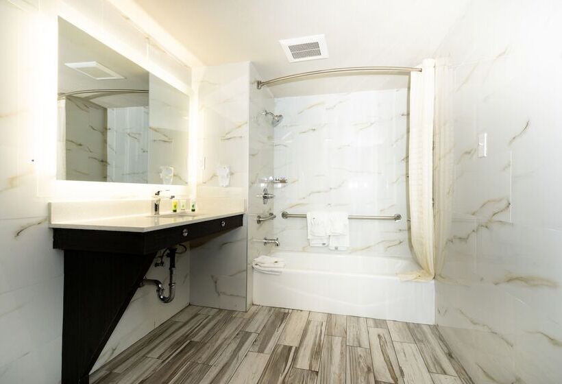 Surestay Plus Hotel By Best Western Point Richmond